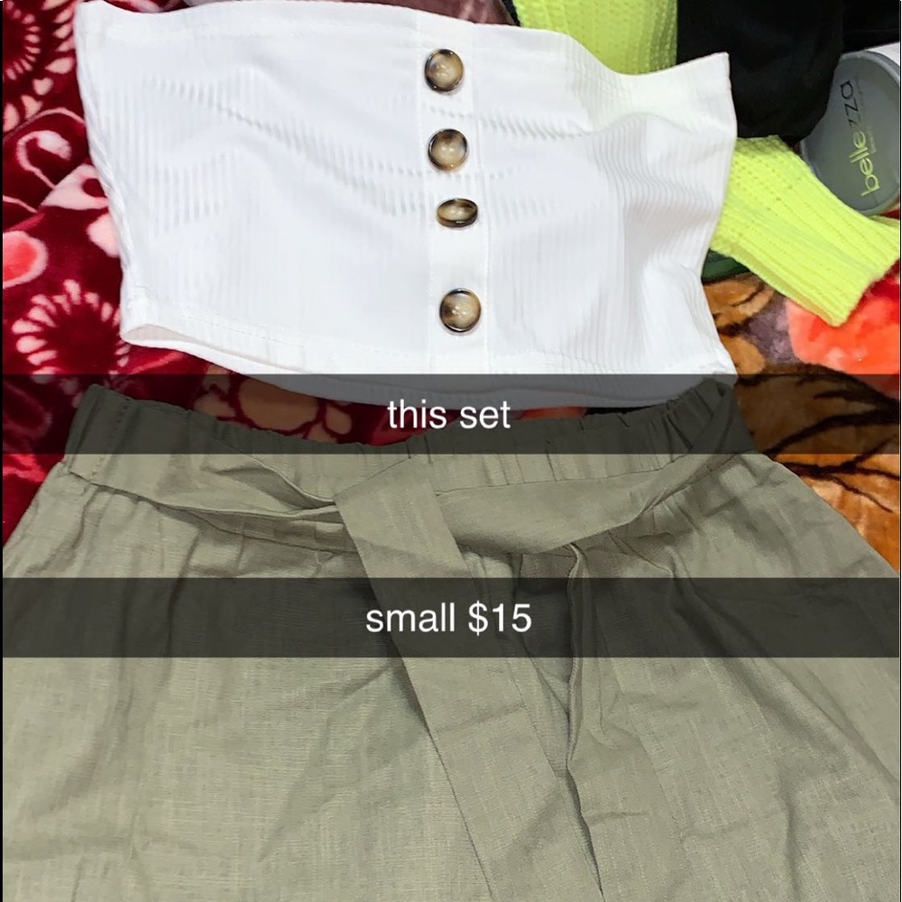 Crop top / cargo shorts